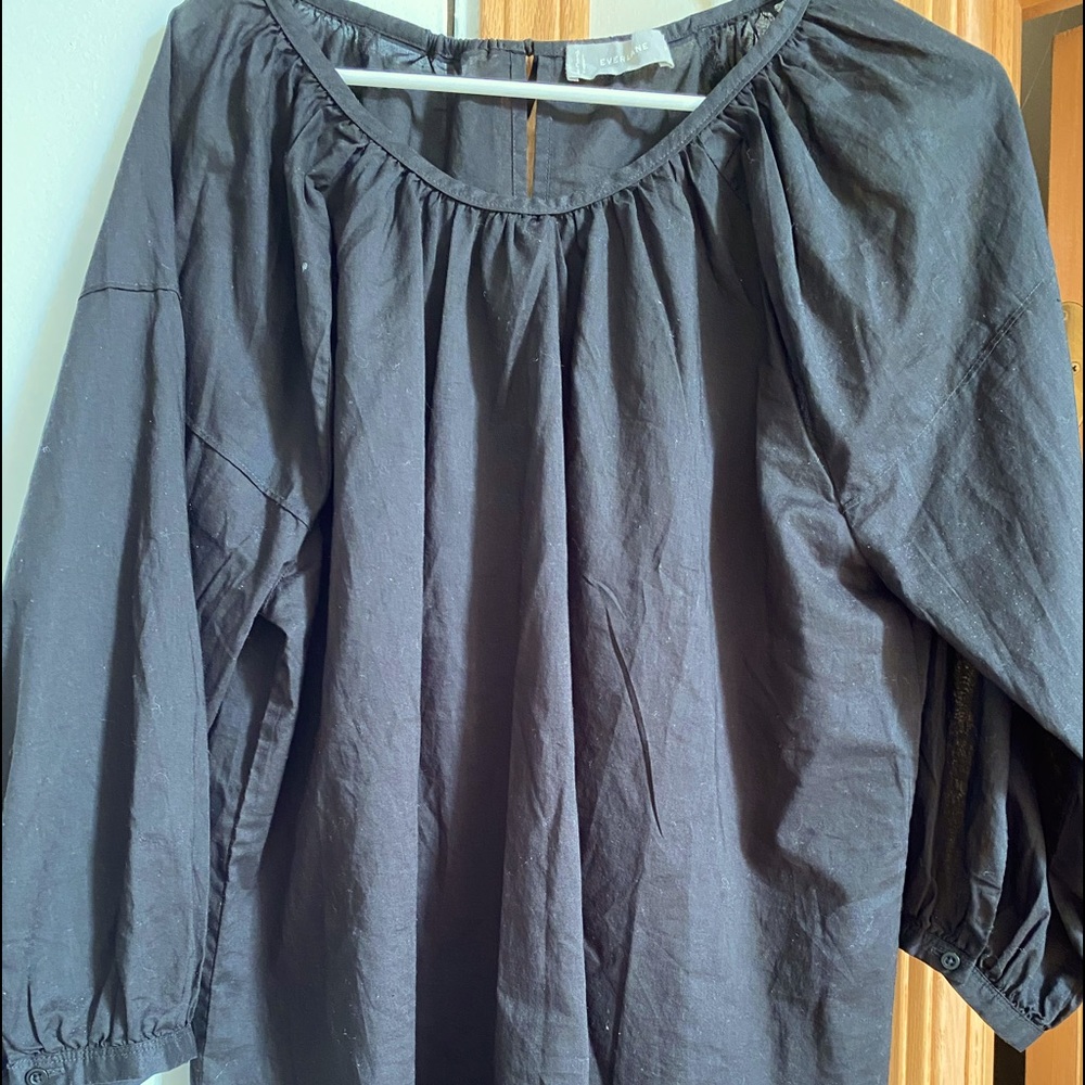 Everlane black top